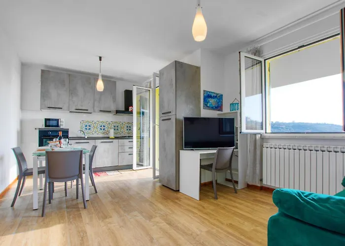 Splendida Casa Con 2 Camere Da Letto A Chiavari